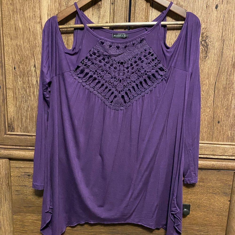 Woman’s Casual Top Purple Lace Cold Shoulder Long Sleeve Loose Blouse Size: L